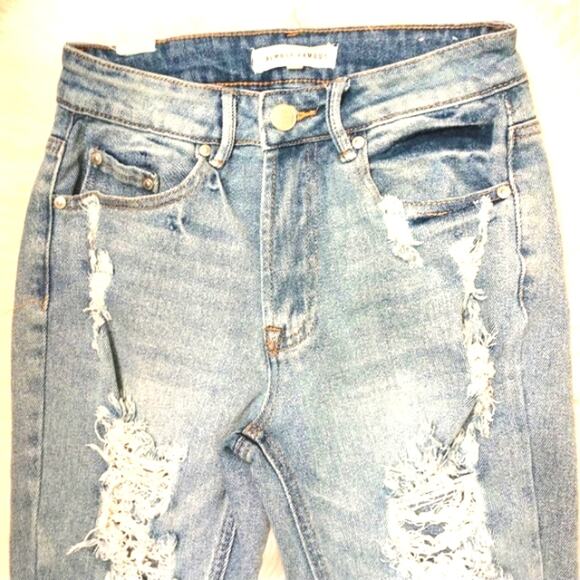Almost Famous Distressed Boyfriend Jeans Sz 0 Lt Blue Bohemian Festival Thrashed - Picture 4 of 12